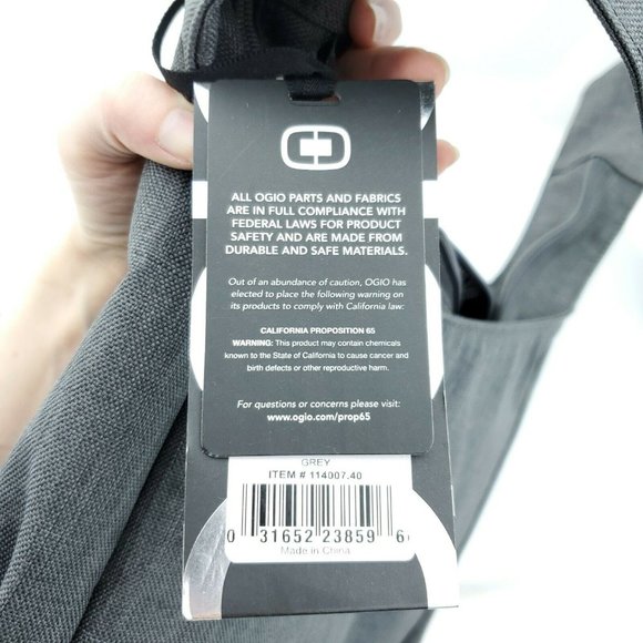 Ogio Promo Carolinas Golf Association Brooklyn Gray Crossbody Padded Tablet Bag - Picture 7 of 8